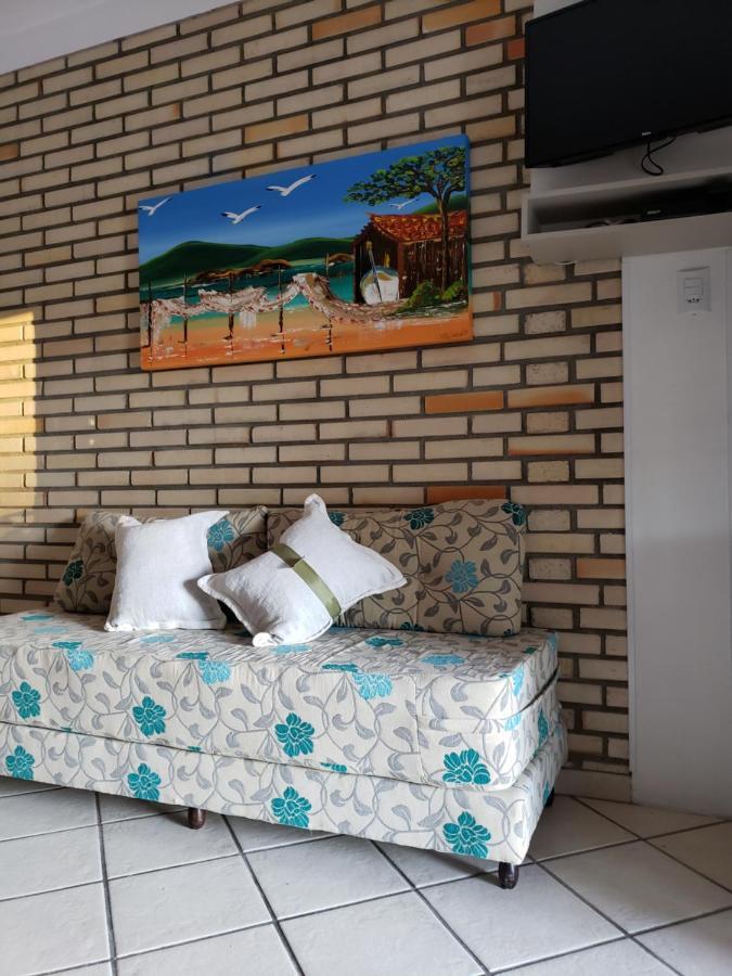 Residencial Costumes Brasileiras Hotel Бомбиняс Екстериор снимка