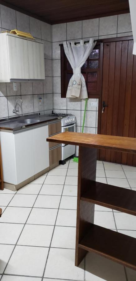 Residencial Costumes Brasileiras Hotel Бомбиняс Екстериор снимка